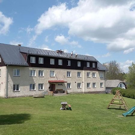 Hotel Rohanov Lhota nad Rohanovem المظهر الخارجي الصورة