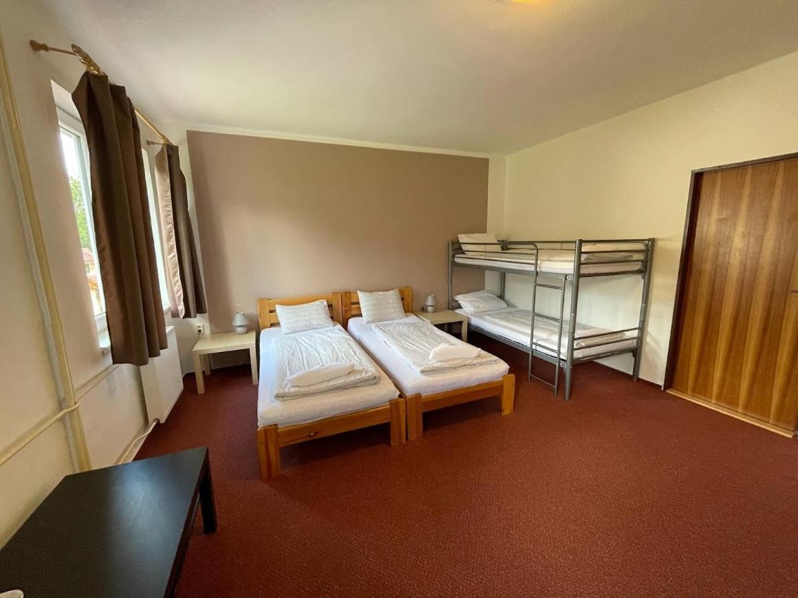 Hotel Rohanov Lhota nad Rohanovem المظهر الخارجي الصورة