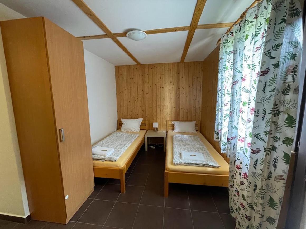 Hotel Rohanov Lhota nad Rohanovem المظهر الخارجي الصورة