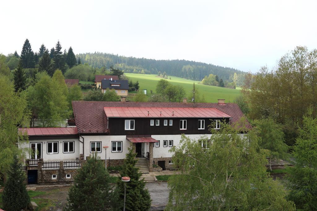 Hotel Rohanov Lhota nad Rohanovem المظهر الخارجي الصورة