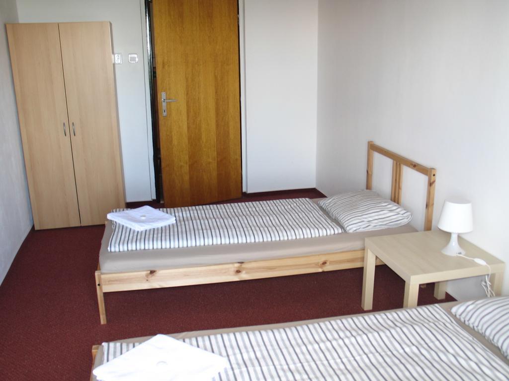 Hotel Rohanov Lhota nad Rohanovem المظهر الخارجي الصورة