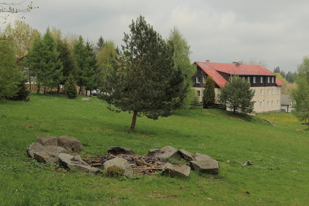 Hotel Rohanov Lhota nad Rohanovem المظهر الخارجي الصورة